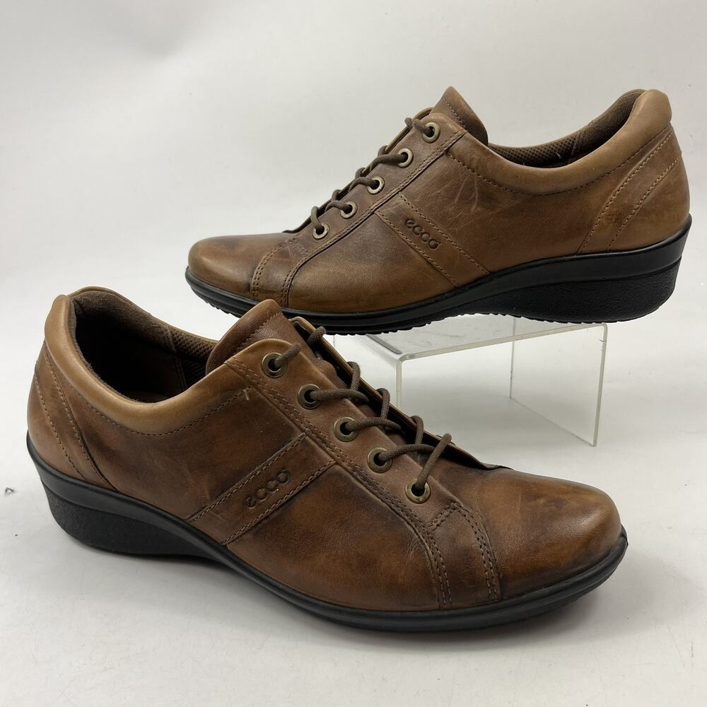ECCO Womens Oxford Walking Shoes Size 8.5 EU 39 Brown Leather Lace Up Casual